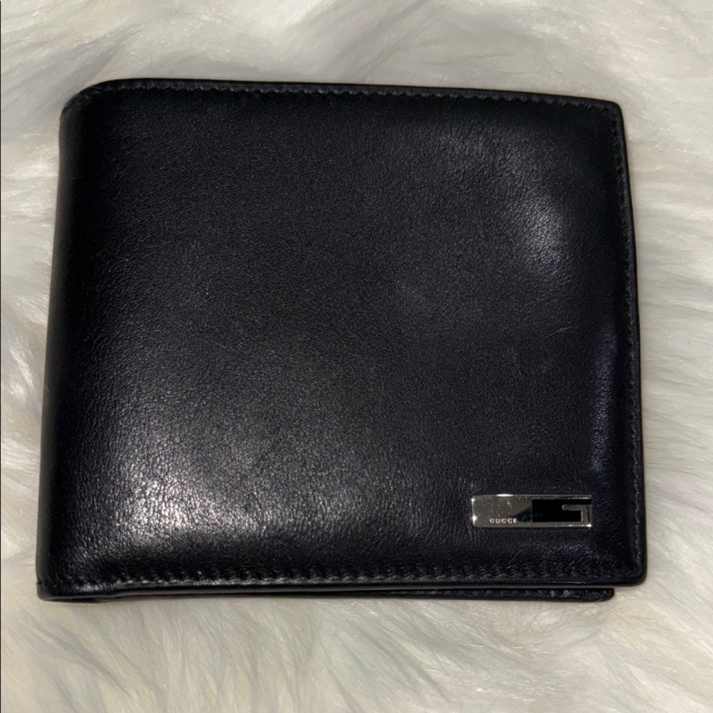 Men Authentic Gucci Leather Wallet